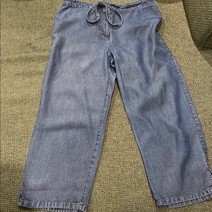 Valerie Stevens Casual Drawstring 3/4 length Jeans (sz m)